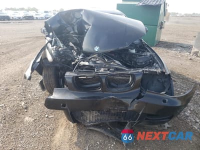 Piąte zdjęcie samochodu w środku: 2012 BMW 135 I VIN:WBAUC9C54CVM12916 - miniatura