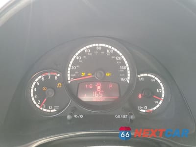 Zdjęcie 9 z 12 samochodu: 2015 VOLKSWAGEN BEETLE 1.8T VIN:3VWF17AT4FM634388 - miniatura