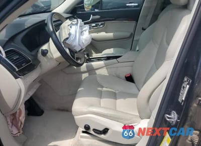 Zdjęcie 7 z 13 samochodu: 2016 VOLVO XC90 T6 VIN:YV4A22PK3G1035196 - miniatura