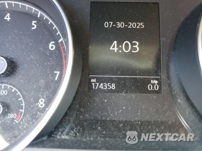 Zdjęcie 9 z 12 samochodu: 2015 VOLKSWAGEN GOLF VIN:3VW217AU3FM004952 - miniatura