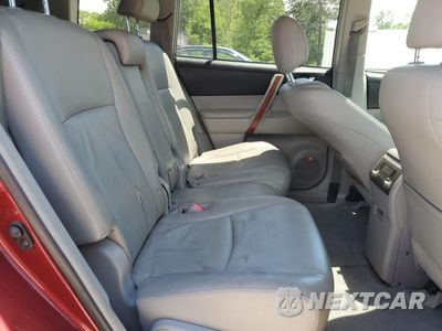 Zdjęcie 11 z 13 samochodu: 2008 TOYOTA HIGHLANDER LIMITED VIN:JTEES42A882093908 - miniatura