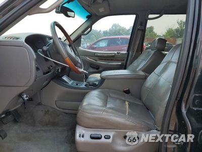 Zdjęcie 7 z 13 samochodu: 2001 LINCOLN NAVIGATOR VIN:5LMFU28A11LJ00804 - miniatura