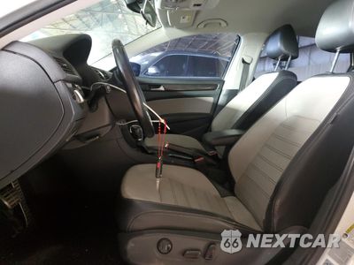 Zdjęcie 7 z 12 samochodu: 2015 VOLKSWAGEN PASSAT SE VIN:1VWBT7A3XFC085788 - miniatura