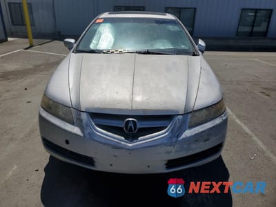 Piąte zdjęcie samochodu w środku: 2004 ACURA TL VIN:19UUA65694A018013 - miniatura