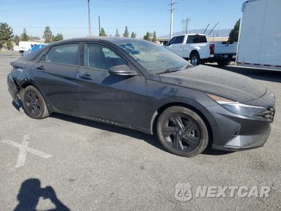 Czwarte zdjęcie samochodu z boku: 2021 HYUNDAI ELANTRA SEL VIN:5NPLM4AG3MH052011 - miniatura