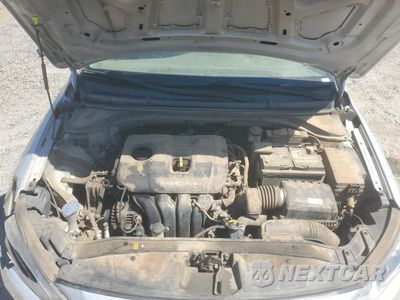 Zdjęcie 11 z 12 samochodu: 2018 HYUNDAI ELANTRA SE VIN:5NPD74LF4JH229810 - miniatura