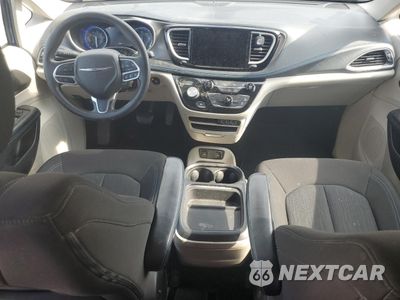 Zdjęcie 8 z 15 samochodu: 2021 CHRYSLER PACIFICA TOURING VIN:2C4RC1FGXMR509937 - miniatura