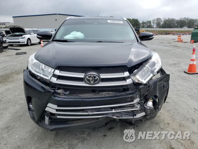Piąte zdjęcie samochodu w środku: 2019 TOYOTA HIGHLANDER SE VIN:5TDJZRFH5KS734001 - miniatura