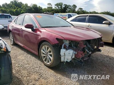 Czwarte zdjęcie samochodu z boku: 2021 TOYOTA CAMRY LE VIN:4T1C11AK2MU591247 - miniatura