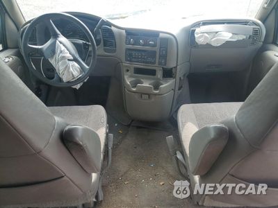 Zdjęcie 8 z 14 samochodu: 2003 CHEVROLET ASTRO VIN:1GNDM19X33B141818 - miniatura