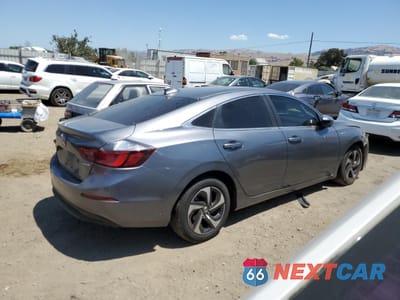 Trzecie zdjęcie samochodu z tyłu: 2021 HONDA INSIGHT EX VIN:19XZE4F59ME010977 - miniatura