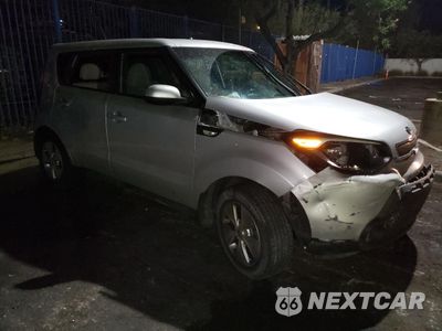 Czwarte zdjęcie samochodu z boku: 2014 KIA SOUL VIN:KNDJN2A21E7733335 - miniatura