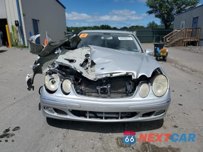 Piąte zdjęcie samochodu w środku: 2006 MERCEDES-BENZ E 500 4MATIC VIN:WDBUF83J16X188237 - miniatura