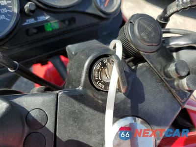 Zdjęcie 8 z 10 samochodu: 2008 KAWASAKI EX500 D VIN:JKAEXVD188A108254 - miniatura