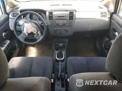Zdjęcie 8 z 12 samochodu: 2009 NISSAN VERSA S VIN:3N1BC13E19L477326 - miniatura