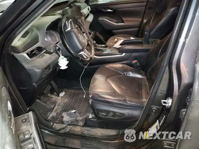 Zdjęcie 7 z 12 samochodu: 2022 TOYOTA HIGHLANDER XLE VIN:5TDGZRAH7NS139298 - miniatura