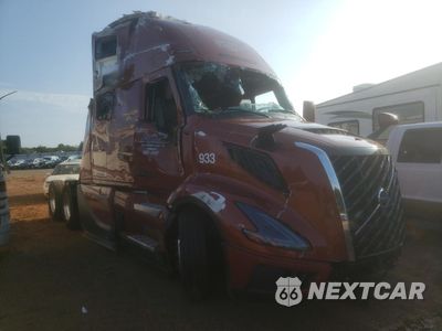 2026 VOLVO NEW VNL SEMI TRUCK 4V4BC9EH2TN697802 - główne zdjęcie licytacji z USA - miniatura