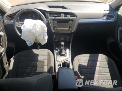 Zdjęcie 8 z 14 samochodu: 2022 VOLKSWAGEN TIGUAN S VIN:3VV1B7AX3NM075896 - miniatura