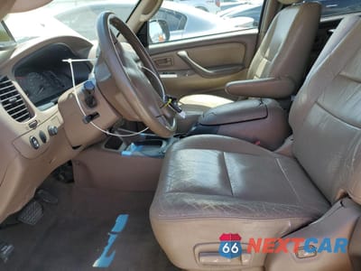 Zdjęcie 7 z 13 samochodu: 2002 TOYOTA SEQUOIA SR5 VIN:5TDZT34A52S108066 - miniatura
