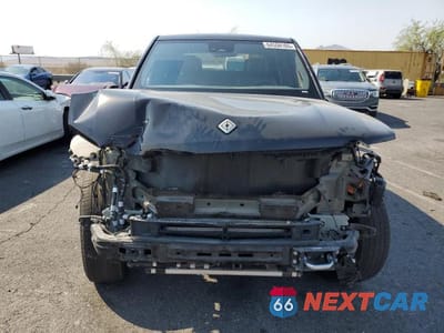 Piąte zdjęcie samochodu w środku: 2023 RIVIAN R1T ADVENTURE VIN:7FCTGBAA5PN028055 - miniatura