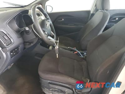 Zdjęcie 7 z 12 samochodu: 2017 KIA RIO LX VIN:KNADM4A38H6044923 - miniatura