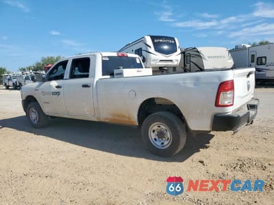 Drugie zdjęcie samochodu z przodu: 2022 RAM 2500 TRADESMAN VIN:3C6UR5HJ3NG390250 - miniatura