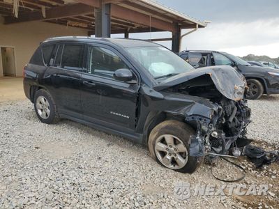 Czwarte zdjęcie samochodu z boku: 2016 JEEP COMPASS LATITUDE VIN:1C4NJCEB6GD664627 - miniatura