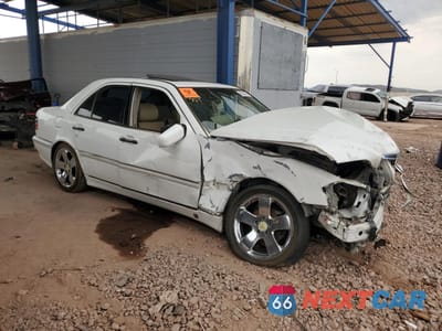 Czwarte zdjęcie samochodu z boku: 2000 MERCEDES-BENZ C 230 VIN:WDBHA24G7YA847217 - miniatura
