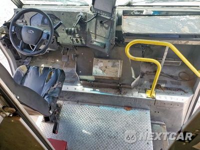 Zdjęcie 8 z 12 samochodu: 2020 FORD F59 VIN:1F65F5KN7L0A08131 - miniatura