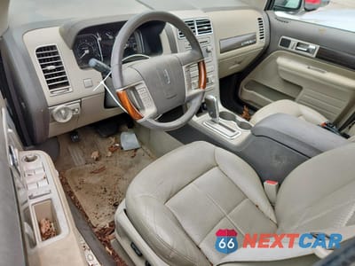 Zdjęcie 8 z 13 samochodu: 2007 LINCOLN MKX VIN:2LMDU88C77BJ28456 - miniatura