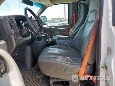 Zdjęcie 7 z 12 samochodu: 2014 CHEVROLET EXPRESS G2500 VIN:1GCWGFCA6E1913893 - miniatura