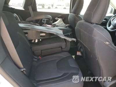 Zdjęcie 10 z 12 samochodu: 2015 JEEP CHEROKEE LATITUDE VIN:1C4PJLCB8FW766655 - miniatura