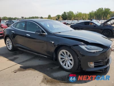 Czwarte zdjęcie samochodu z boku: 2018 TESLA MODEL S VIN:5YJSA1E27JF293503 - miniatura