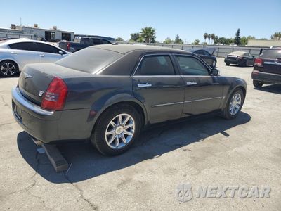 Trzecie zdjęcie samochodu z tyłu: 2005 CHRYSLER 300C VIN:2C3JA63H35H634271 - miniatura