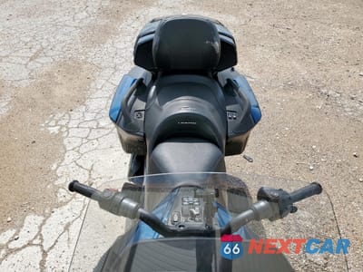 Piąte zdjęcie samochodu w środku: 2021 CAN-AM SPYDER ROADSTER RT VIN:2BXNBDD25MV001554 - miniatura