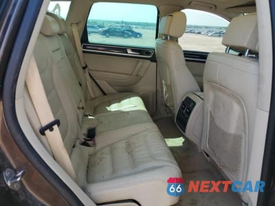 Zdjęcie 11 z 13 samochodu: 2014 VOLKSWAGEN TOUAREG V6 VIN:WVGEF9BP2ED011452 - miniatura