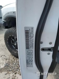 Zdjęcie 12 z 12 samochodu: 2017 RAM 2500 SLT VIN:3C6UR5DL4HG772413 - miniatura