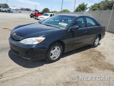 2002 TOYOTA CAMRY LE 4T1BF32K22U523065 - główne zdjęcie licytacji z USA - miniatura
