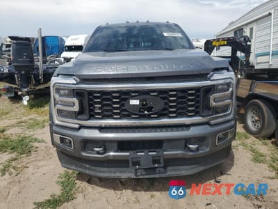 Piąte zdjęcie samochodu w środku: 2024 FORD F450 SUPER DUTY VIN:1FT8W4DM5RED85335 - miniatura
