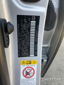 Zdjęcie 12 z 12 samochodu: 2016 LEXUS ES 350 VIN:58ABK1GG0GU011745 - miniatura
