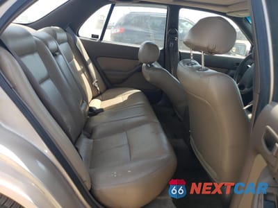 Zdjęcie 10 z 12 samochodu: 1996 TOYOTA CAMRY DX VIN:JT2BG12K3T0418235 - miniatura