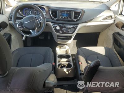 Zdjęcie 8 z 17 samochodu: 2018 CHRYSLER PACIFICA LX VIN:2C4RC1CG3JR292568 - miniatura