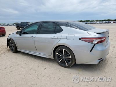 Drugie zdjęcie samochodu z przodu: 2018 TOYOTA CAMRY XSE VIN:4T1B61HK8JU130519 - miniatura