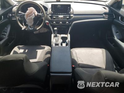 Zdjęcie 8 z 14 samochodu: 2019 HONDA ACCORD LX VIN:1HGCV1F1XKA173057 - miniatura