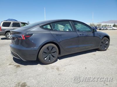 Trzecie zdjęcie samochodu z tyłu: 2025 TESLA MODEL 3 VIN:5YJ3E1EA1SF998850 - miniatura