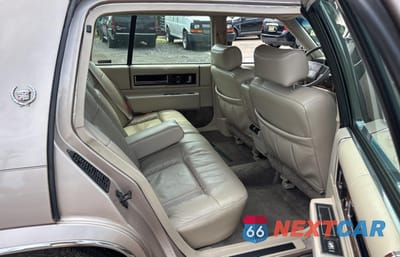 Zdjęcie 6 z 10 samochodu: 1992 CADILLAC DEVILLE VIN:1G6CD53B5N4258495 - miniatura