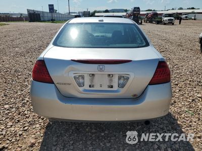 Zdjęcie 6 z 12 samochodu: 2006 HONDA ACCORD EX VIN:1HGCM56896A008940 - miniatura