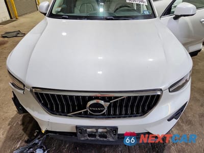 Zdjęcie 12 z 13 samochodu: 2023 VOLVO XC40 PLUS VIN:YV4L12UNXP2953175 - miniatura