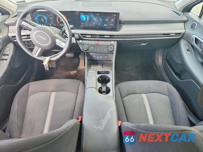 Zdjęcie 8 z 12 samochodu: 2024 HYUNDAI SONATA HYBRID SEL VIN:KMHL34JJ2RA094694 - miniatura