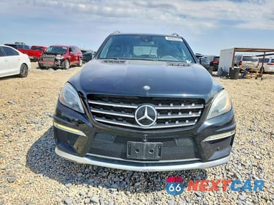 Piąte zdjęcie samochodu w środku: 2015 MERCEDES-BENZ ML 63 AMG VIN:4JGDA7EB6FA567555 - miniatura